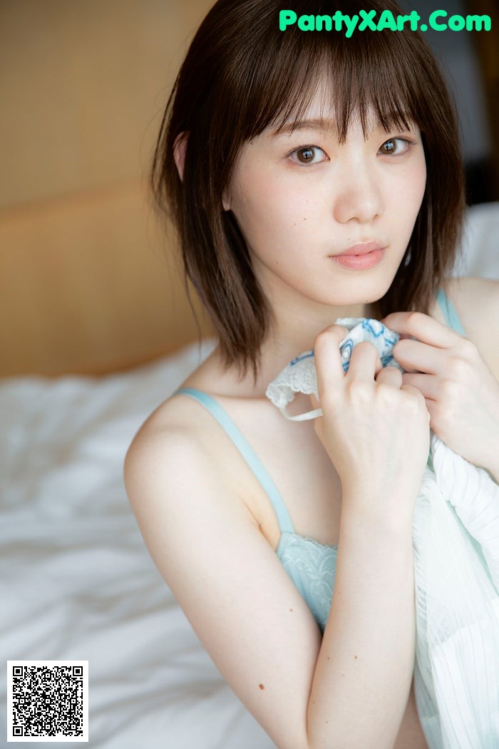 Minami Koike 小池美波, Weekly Playboy 2019 No.39-40 (週刊プレイボーイ 2019年39-40号) P7 No.cdc811 Image No.3